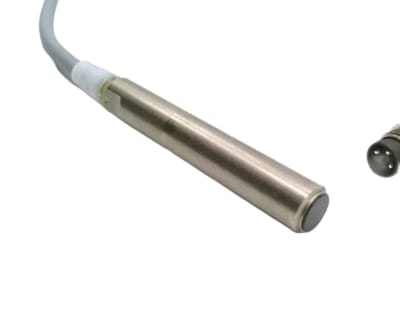 OMRON E2A-P08LS02-M5T2-B1
