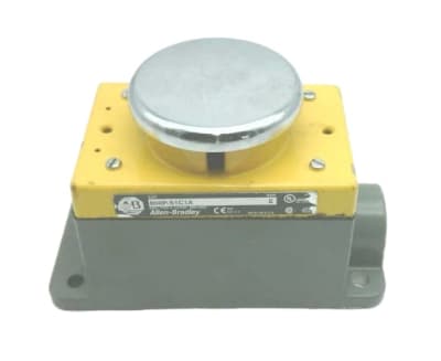 ALLEN BRADLEY 800P-S1C1A