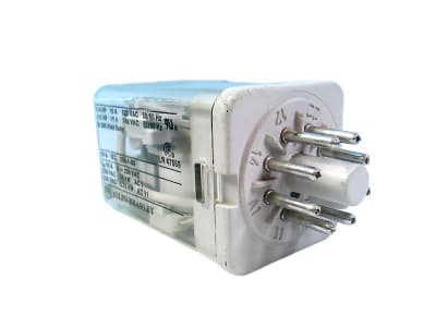ALLEN BRADLEY 700-HA32Z24-1