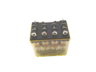 IDEC RH4B-UAC230V