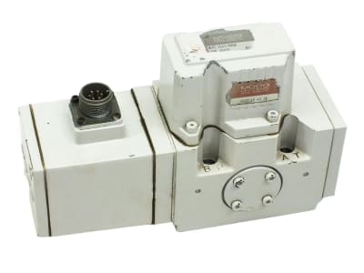 MOOG J661-172