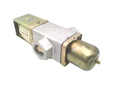 JOHNSON CONTROLS V48AF-1