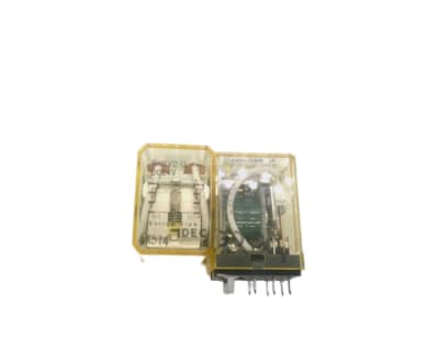 IDEC RH2V2-UDC24V