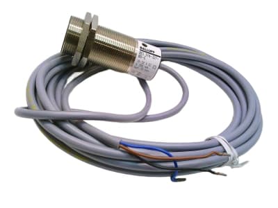BALLUFF BES 516-327-A0-C5