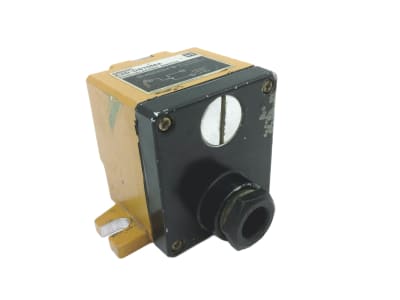 OMRON E3D-DS70M4