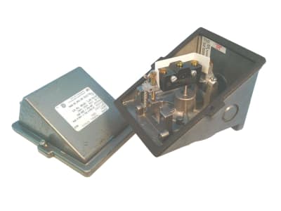 UNITED ELECTRIC J400-550