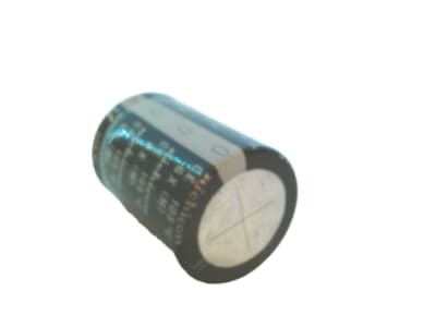 NICHICON LGX2H391MELC50