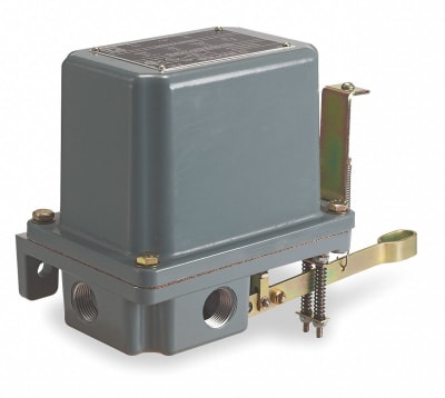 SCHNEIDER ELECTRIC 9038AR1