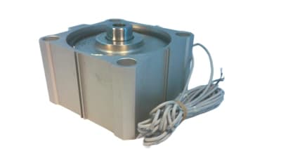 SMC CDQ2B140-10DC-F7NTL