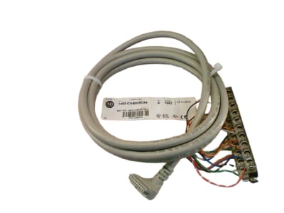 ALLEN BRADLEY 1492-CAB025C64