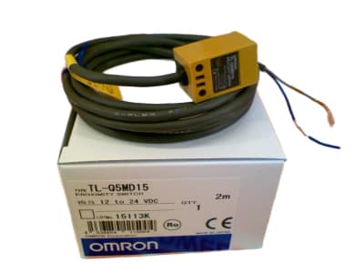 OMRON TL-Q5MD15