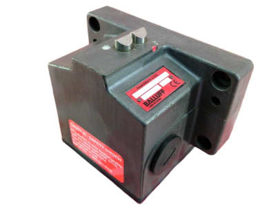 BALLUFF BNS-113-D02-D12-100-12-02