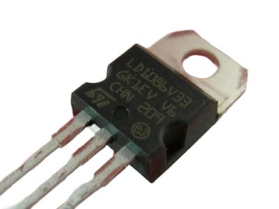 ST MICRO LD1086V33