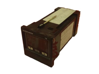 INVENSYS 818P4/TC/R4MA20/NONE/FHE/NONE/NONE/NONE/SN/24/0/2500C/NO/NO/E/IN/S/N/MN/MN/H/CE