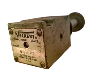 EATON CORPORATION D1L-2-21