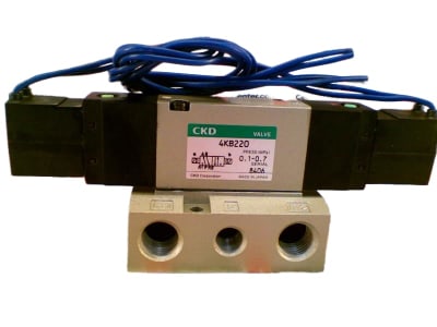 CKD CORP 4KB220-06-AC100V