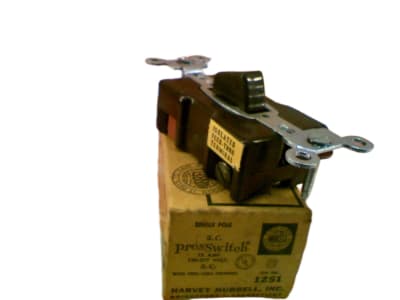 HUBBELL HBL1251