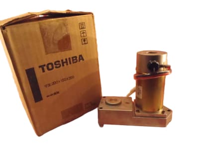 TOSHIBA 4D9A2411G003