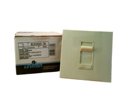 LEVITON 82000-3I