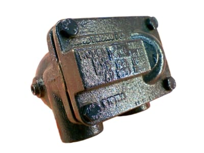 ARMSTRONG B215