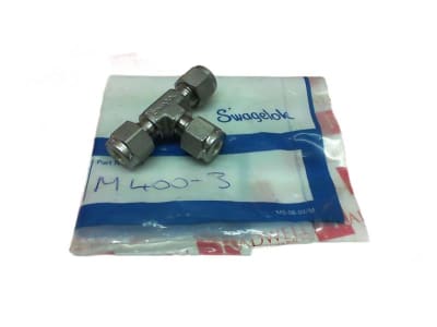 SWAGELOK M-400-3
