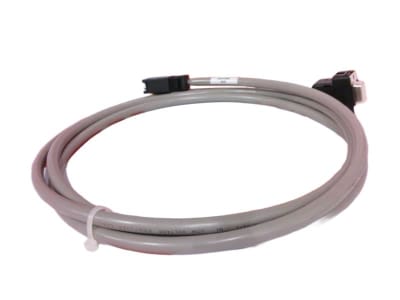 OMRON R88A-CCW002P2-V1-OEE-I