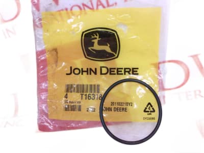 JOHN DEERE T16318