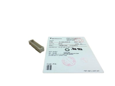 TE CONNECTIVITY 3-292208-8