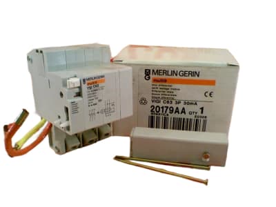 SCHNEIDER ELECTRIC 20179