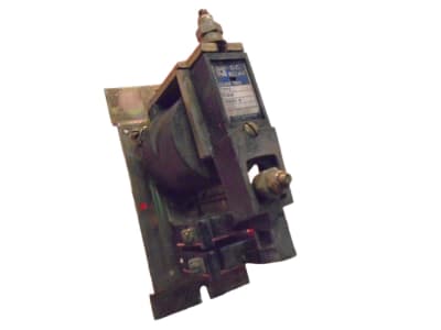 SCHNEIDER ELECTRIC 7001-KE0-02
