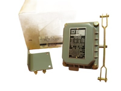 SCHNEIDER ELECTRIC 9035-DR-30