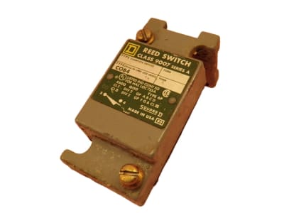 SCHNEIDER ELECTRIC 9007-CO84