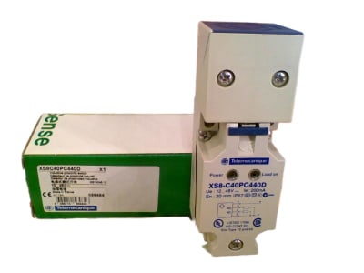 SCHNEIDER ELECTRIC XS8C40PC440D