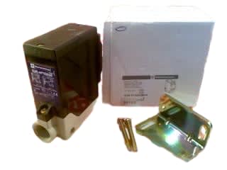 SCHNEIDER ELECTRIC XUE-H753538