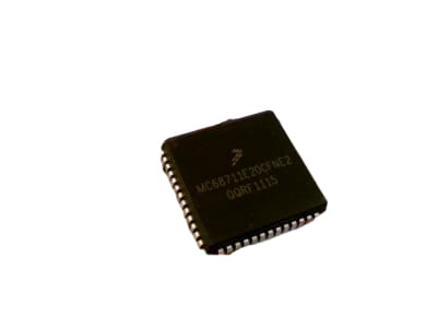 NXP SEMICONDUCTOR MC68711E20CFNE2