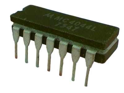 NXP SEMICONDUCTOR MC4044L