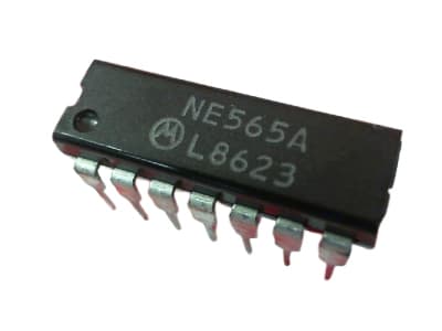 NXP SEMICONDUCTOR NE565A