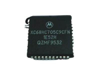 NXP SEMICONDUCTOR XC68HC705C9CFN