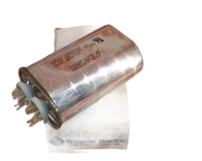 AEROVOX Z250P3312N25