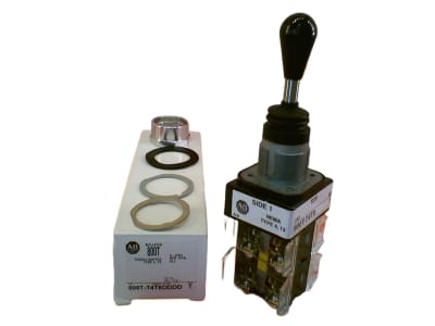 ALLEN BRADLEY 800T-T4T8DDDD