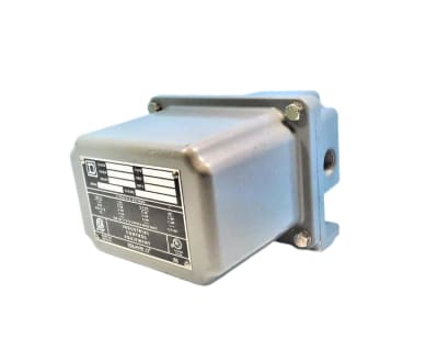 SCHNEIDER ELECTRIC 9013-GSW2
