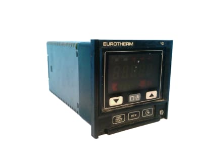 INVENSYS 815S/TC/TRIAC/RELAY/NONE/NONE/485/96.SN/J/32/600/F/NONE/S/IN/NO/NO/NO