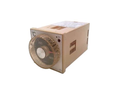 OMRON E5C2-R20K-13-0/600C-AC220