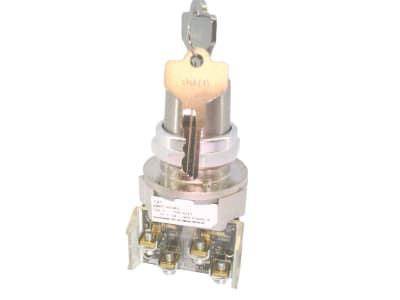 ALLEN BRADLEY 800T-H33A1