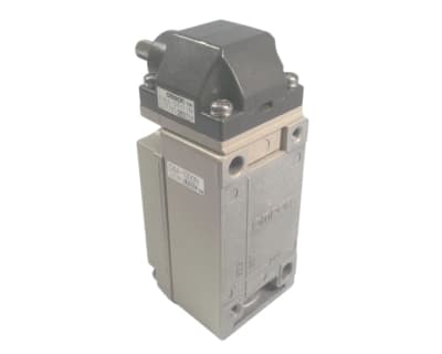 OMRON D4A-1E01N