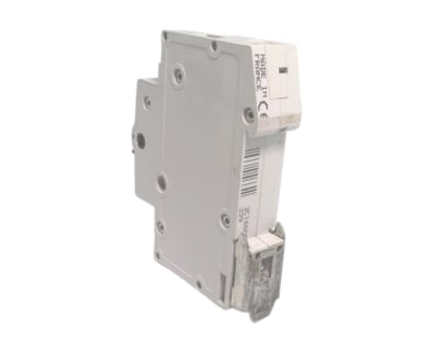 HAGER ML 716