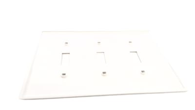 LEVITON PJ3-W