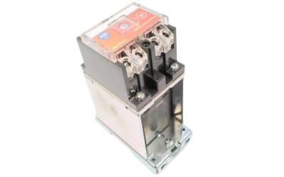 ALLEN BRADLEY 700S-DCP220DZ24