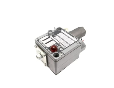 ALLEN BRADLEY 836T-T300J-X15