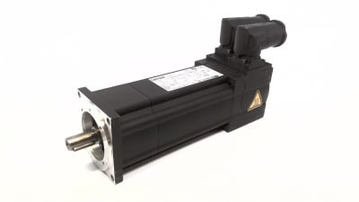 LENZE MCS 06I41LC40B0-B11N-ST5S00N-R2SU